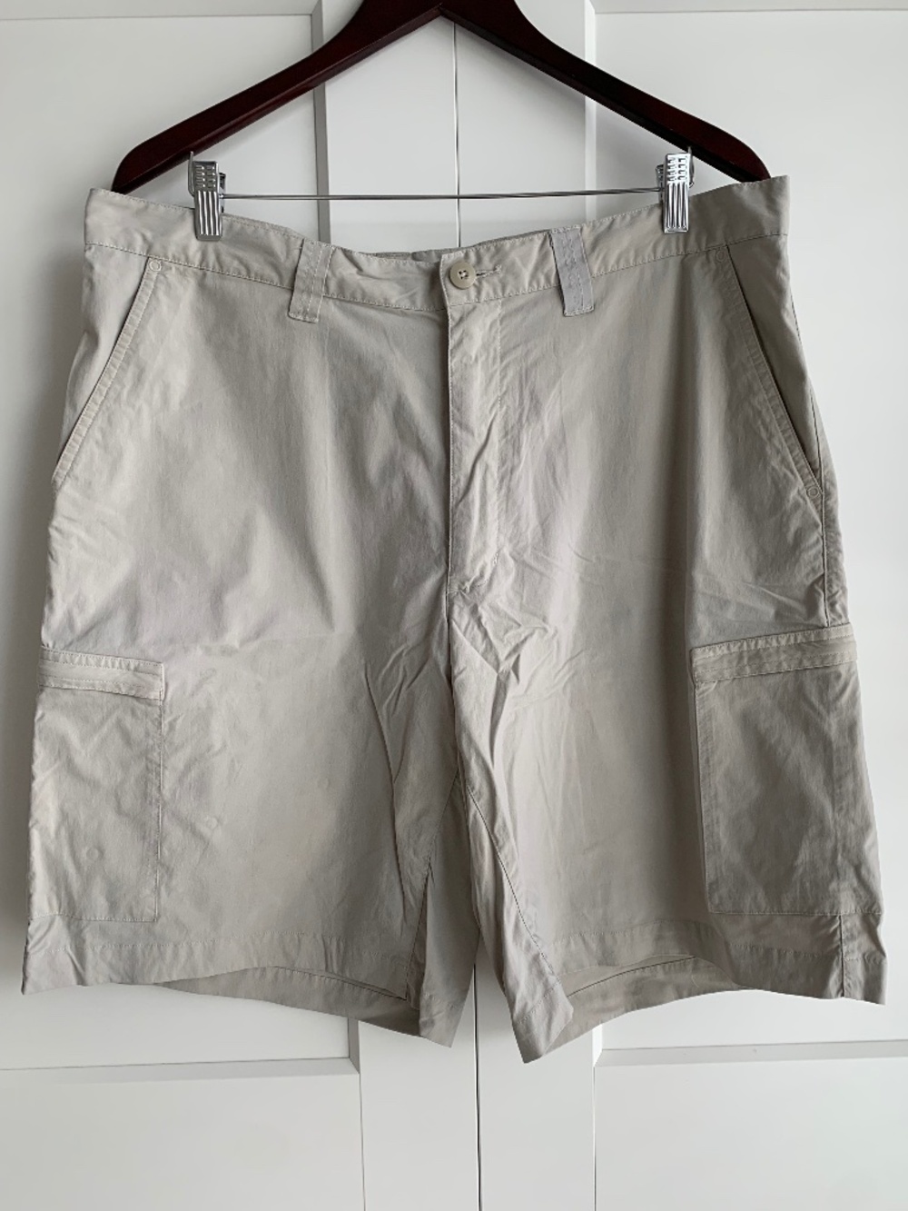 Patagonia Men's Cargo Shorts outdoor activity  size 38 inseam 11"